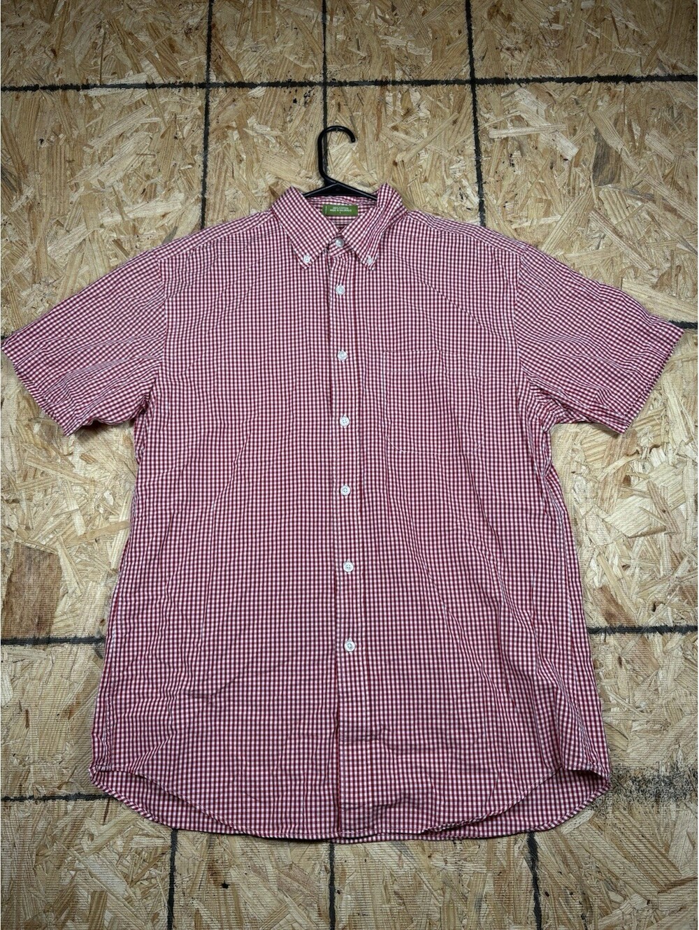 Orvis Mens Size Large Red and White Check Short Sleeve Button Down Shirt